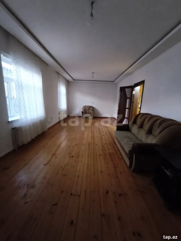 Kirayə verilir 4 otaqlı həyət evi