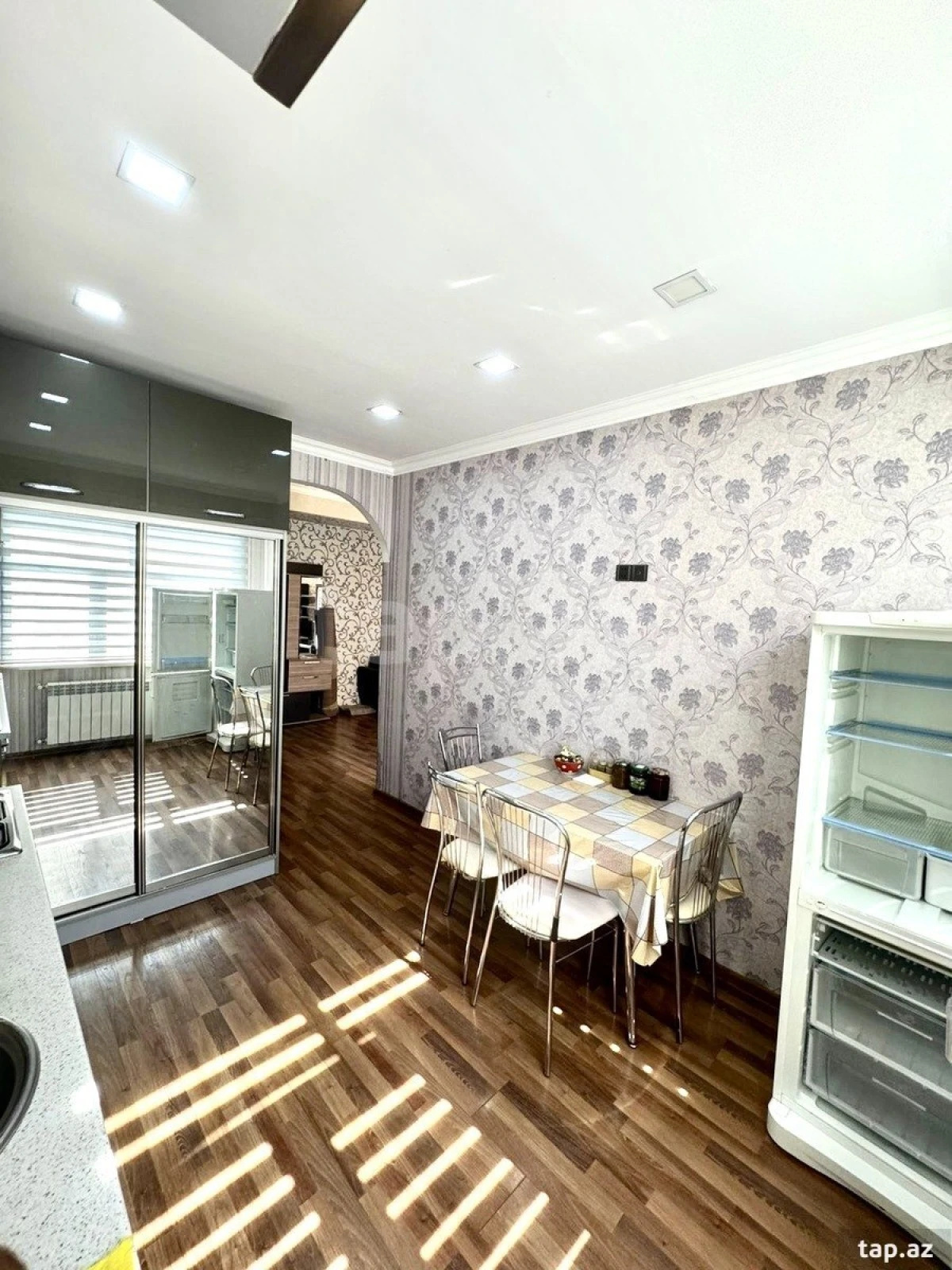 Satılır 2 otaqlı yeni tikili 54 m²