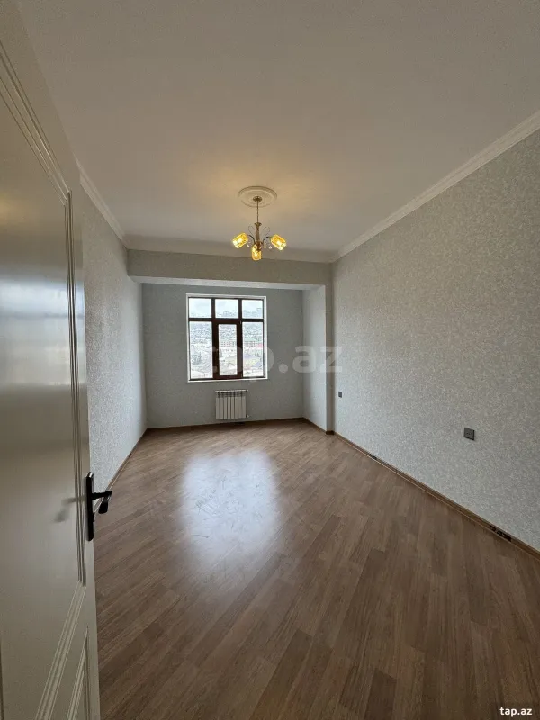 Kirayə verilir 2 otaqlı yeni tikili 85 m²