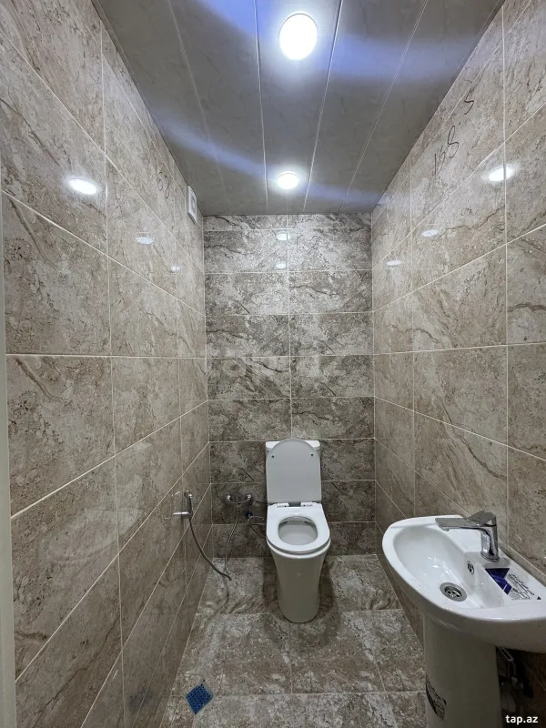 Kirayə verilir 2 otaqlı yeni tikili 85 m²