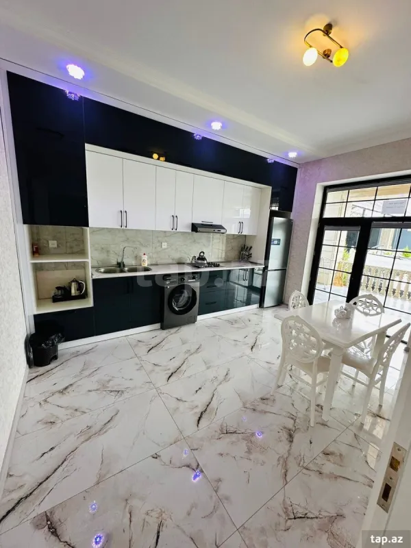 Kirayə verilir 4 otaqlı həyət evi