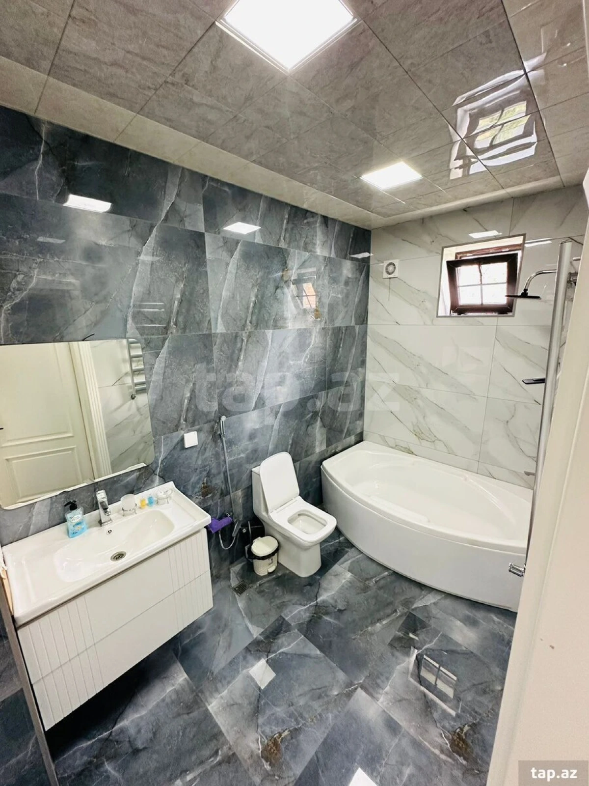 Kirayə verilir 4 otaqlı həyət evi