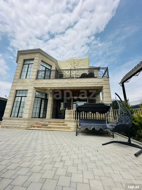 Kirayə verilir 4 otaqlı həyət evi