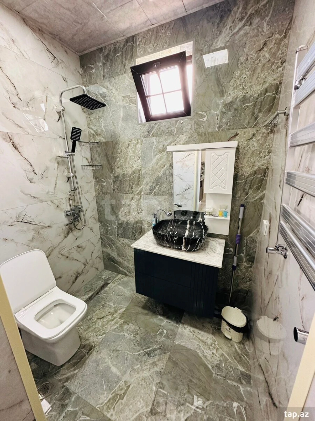 Kirayə verilir 4 otaqlı həyət evi