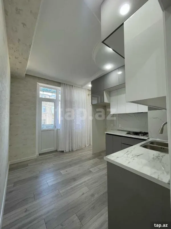Satılır 3 otaqlı yeni tikili 86 m²