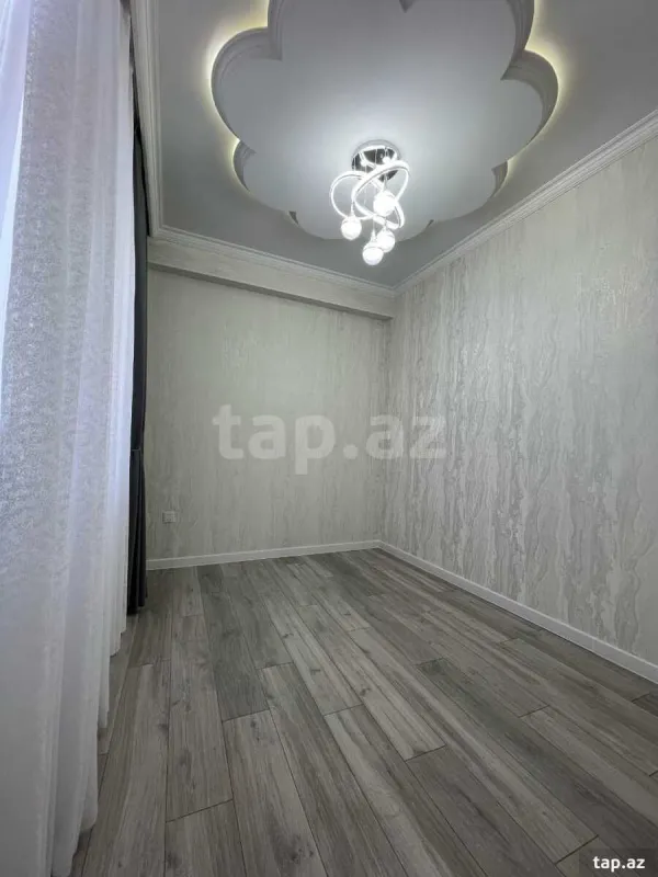 Satılır 3 otaqlı yeni tikili 86 m²