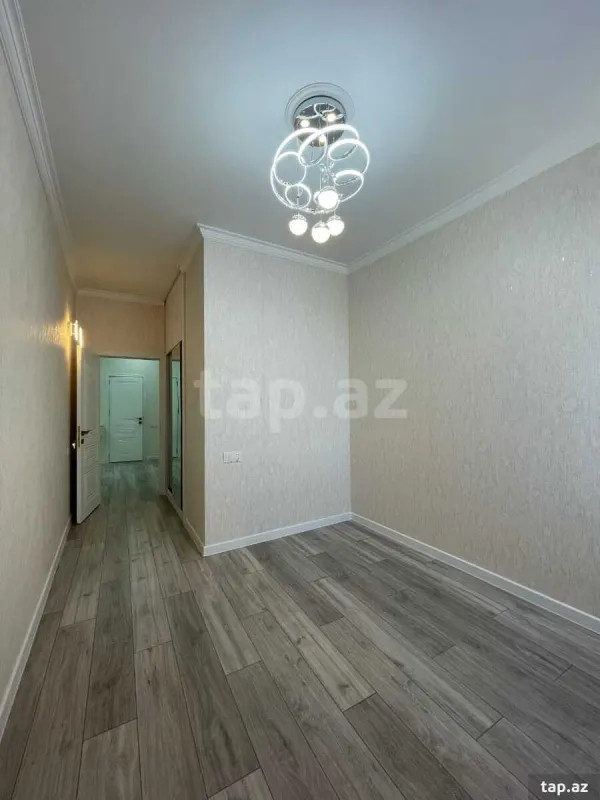 Satılır 3 otaqlı yeni tikili 86 m²