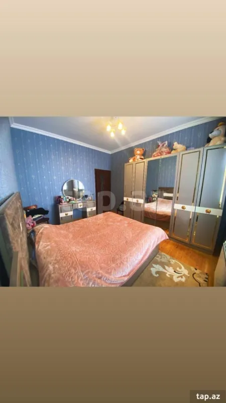 Satılır 4 otaqlı həyət evi