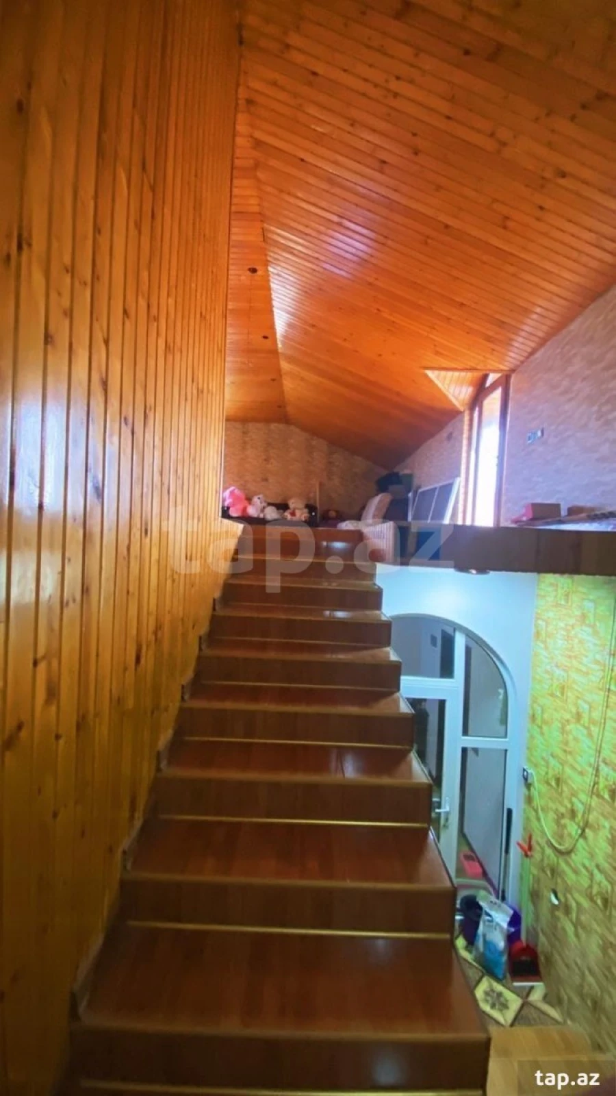 Satılır 4 otaqlı həyət evi