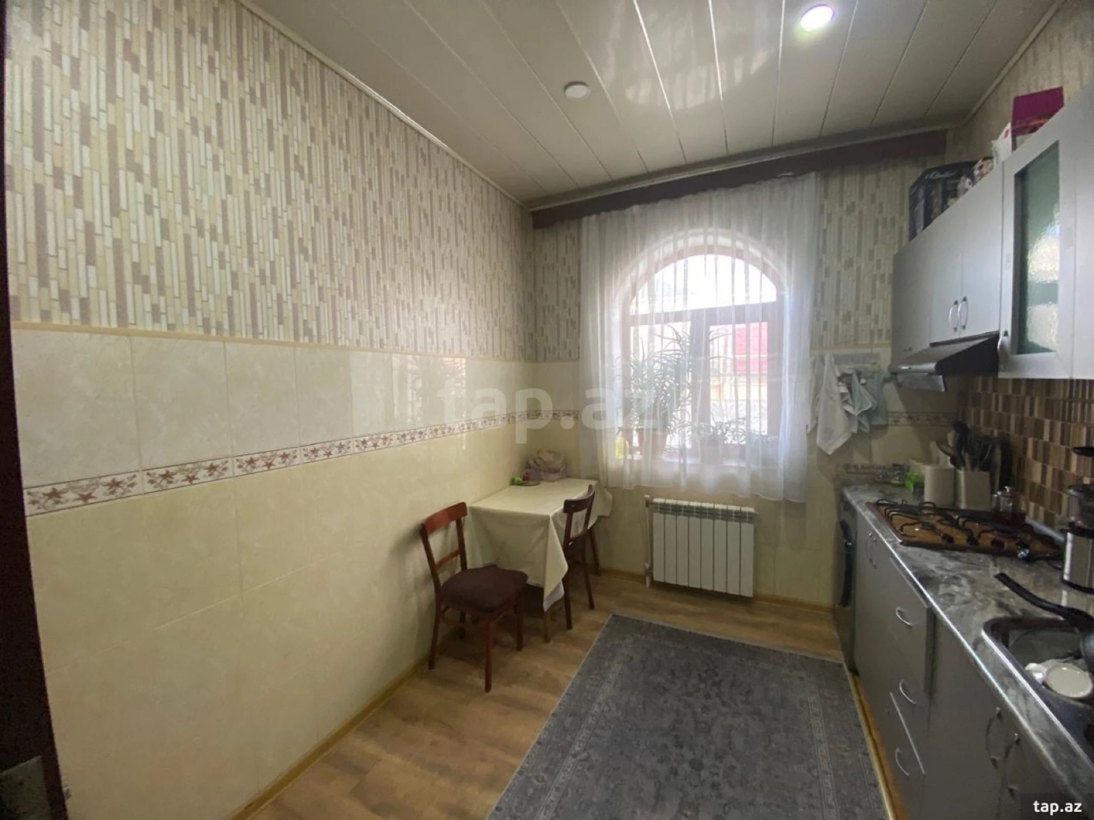 Satılır 4 otaqlı həyət evi