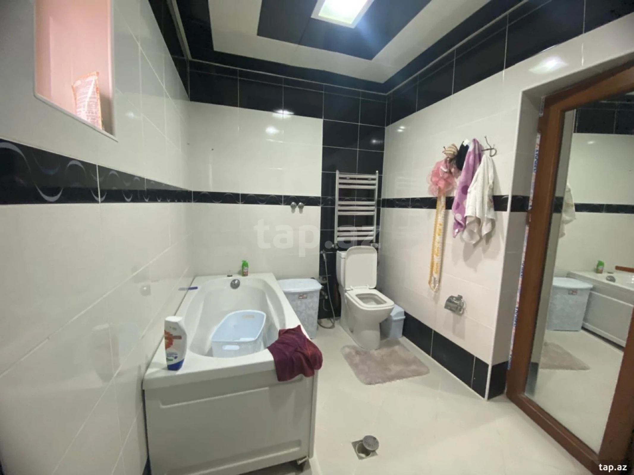 Satılır 4 otaqlı həyət evi