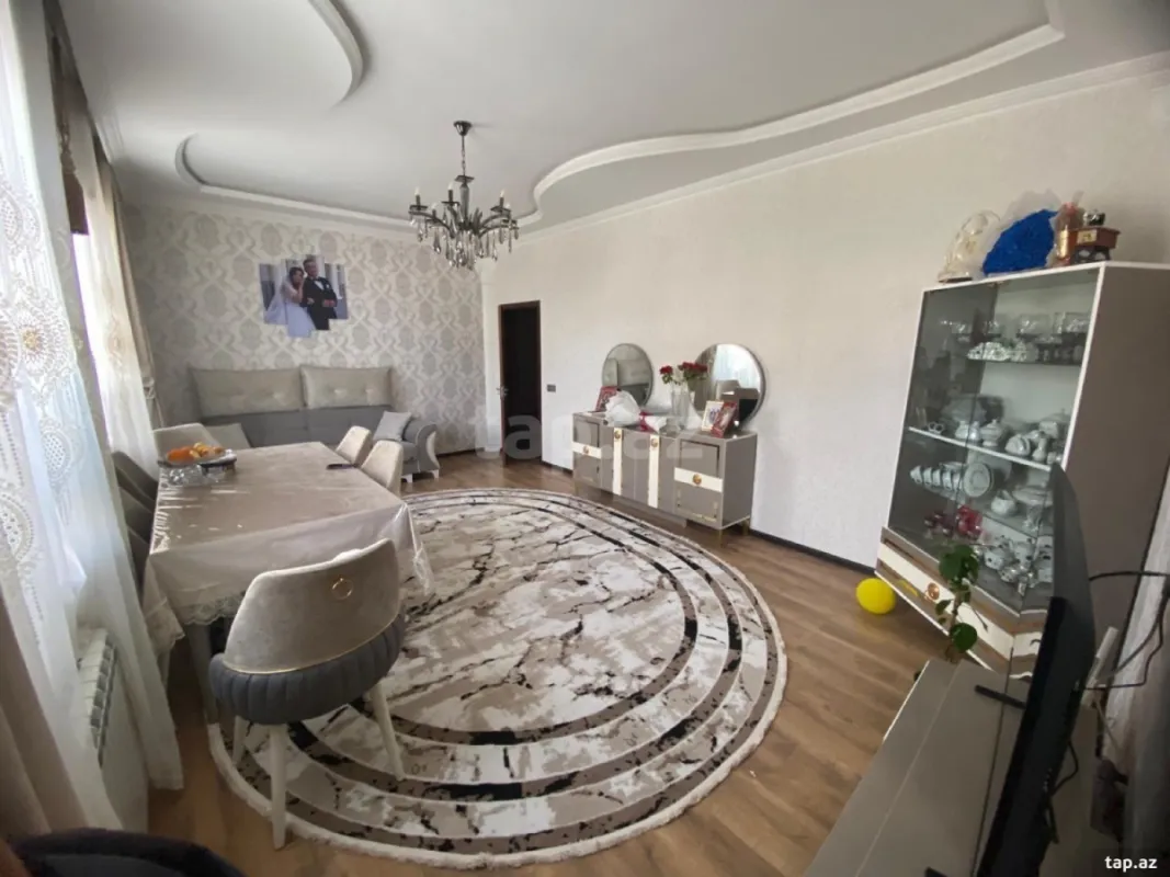 Satılır 4 otaqlı həyət evi