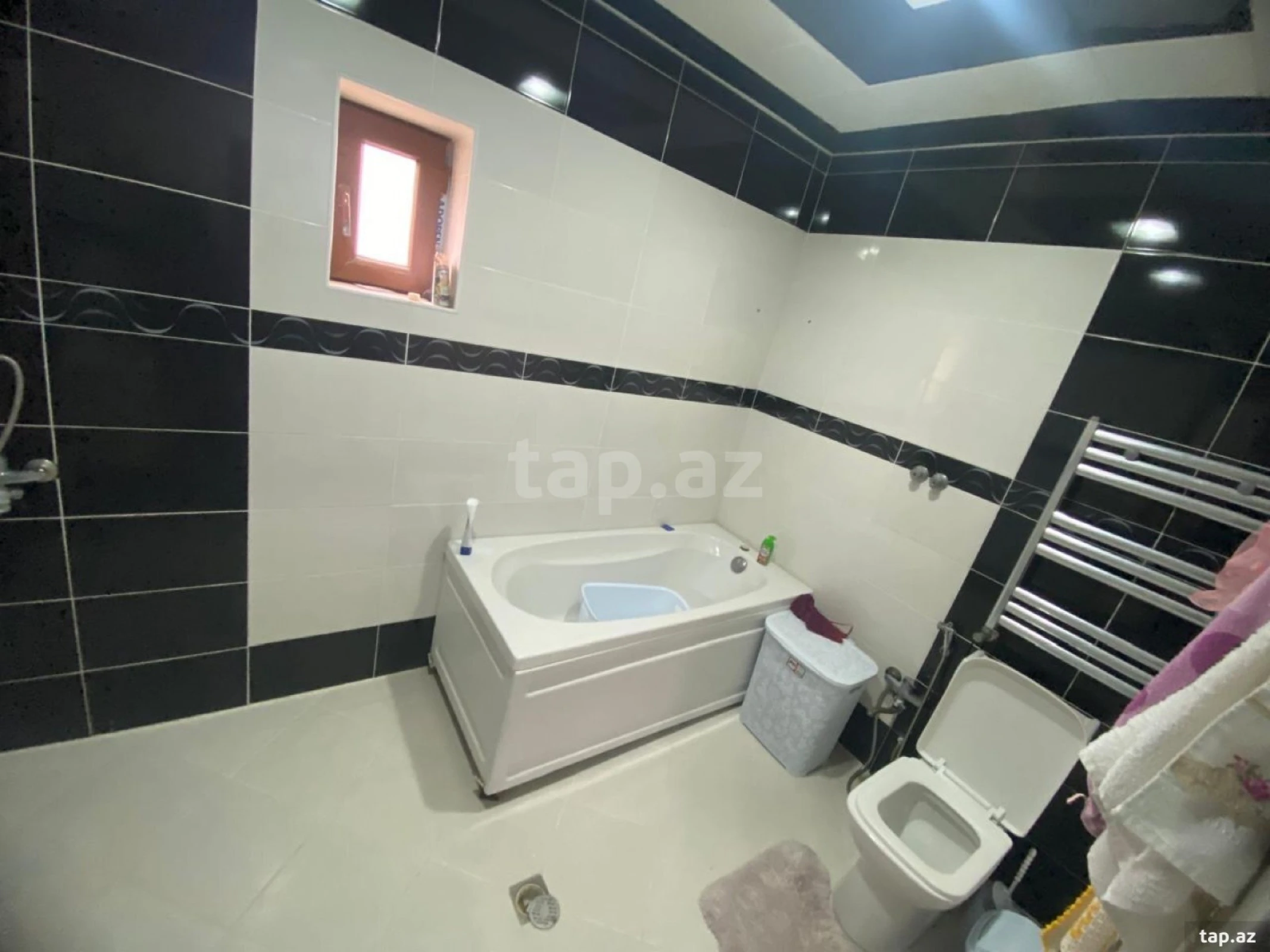 Satılır 4 otaqlı həyət evi