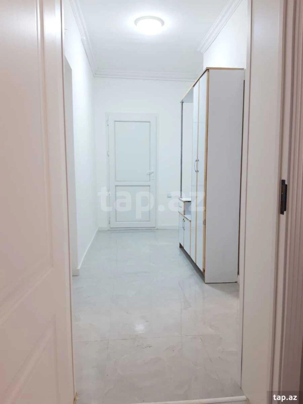 Satılır 2 otaqlı yeni tikili 73 m²