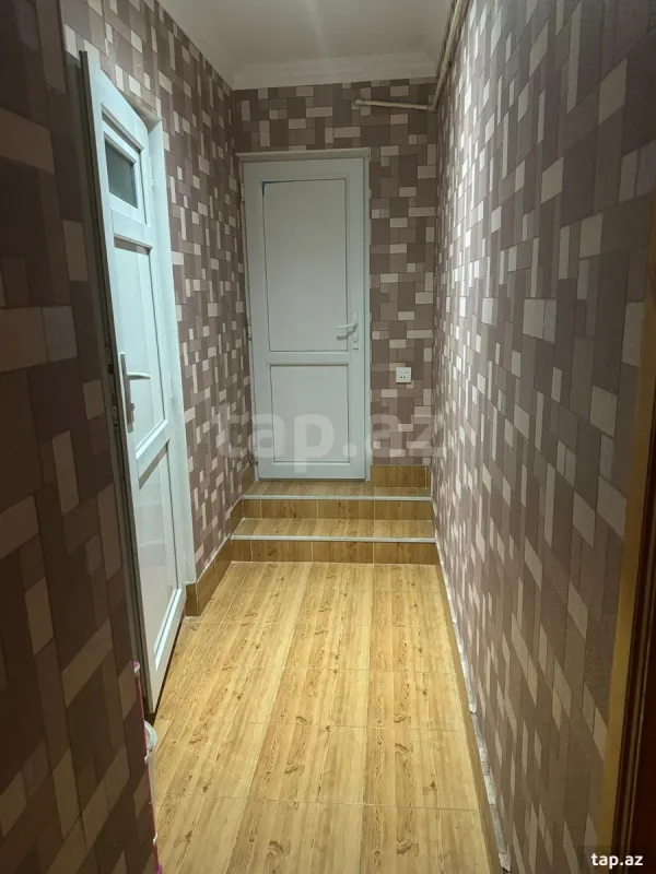 Satılır 5 otaqlı mənzil 98 m²