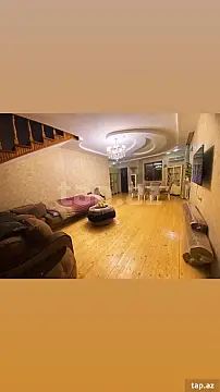 Satılır 8 otaqlı həyət evi