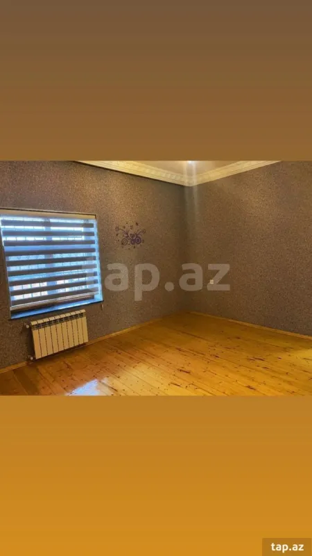 Satılır 8 otaqlı həyət evi