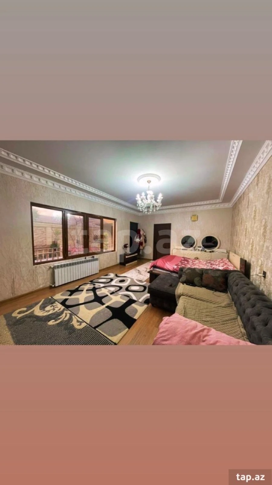 Satılır 8 otaqlı həyət evi