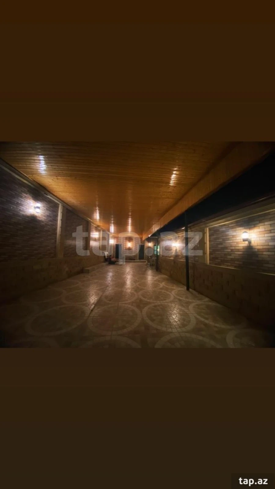 Satılır 8 otaqlı həyət evi