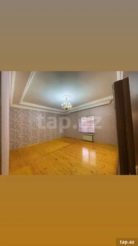 Satılır 8 otaqlı həyət evi
