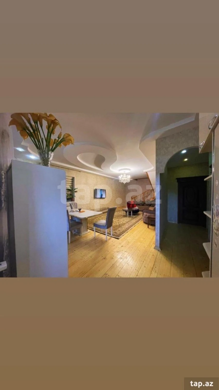 Satılır 8 otaqlı həyət evi