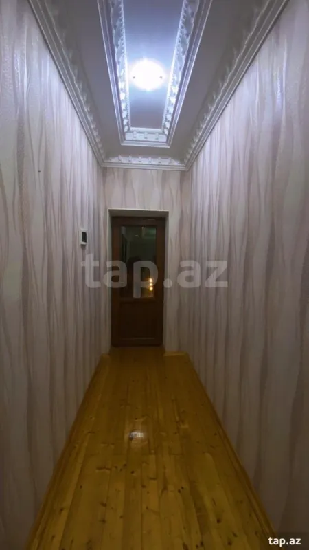 Satılır 8 otaqlı həyət evi