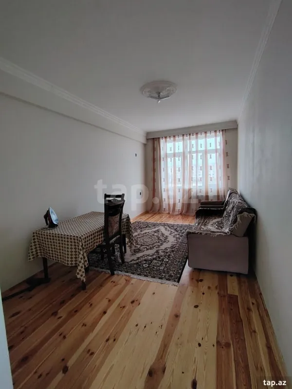Kirayə verilir 2 otaqlı yeni tikili 60 m²