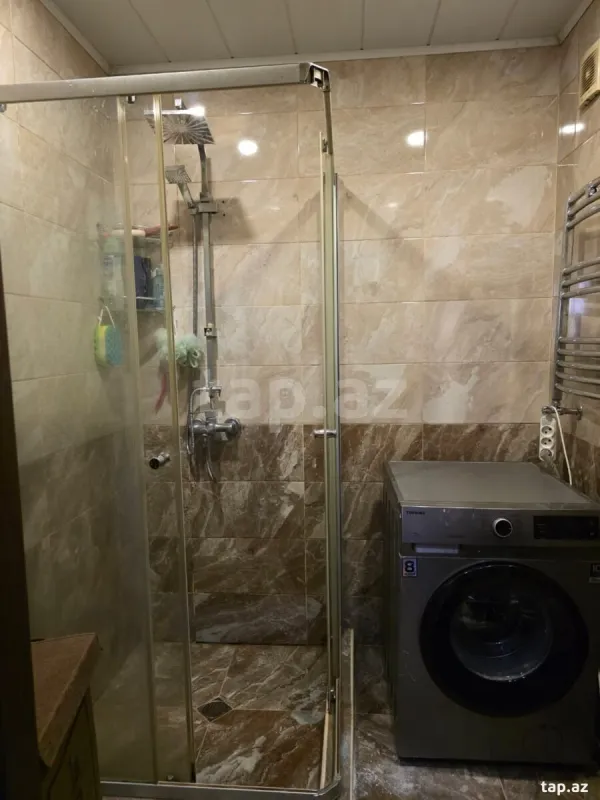 Kirayə verilir 3 otaqlı yeni tikili 90 m²