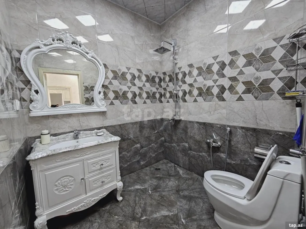 Kirayə verilir 5 otaqlı həyət evi