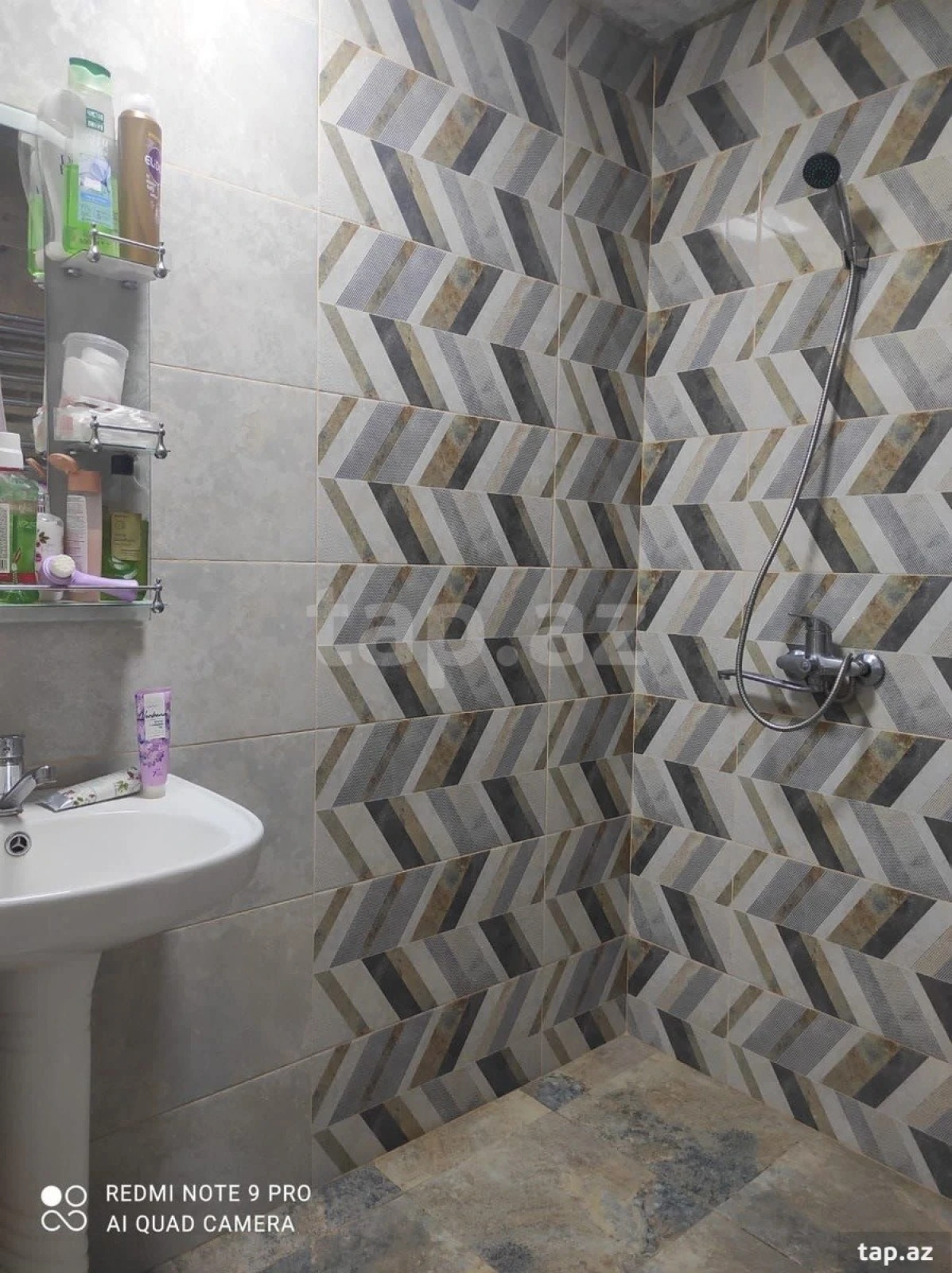 Kirayə verilir 1 otaqlı yeni tikili 30 m²