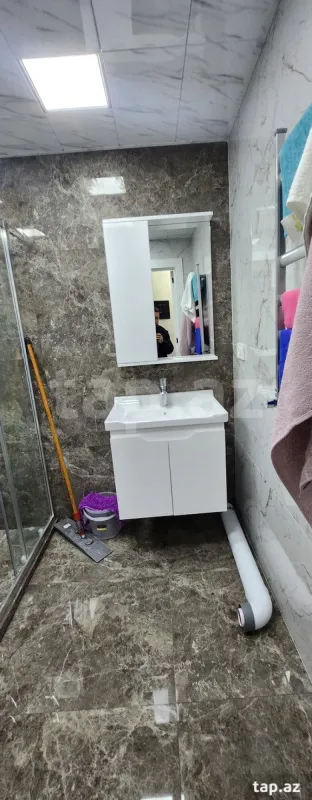 Kirayə verilir 2 otaqlı mənzil 45 m²