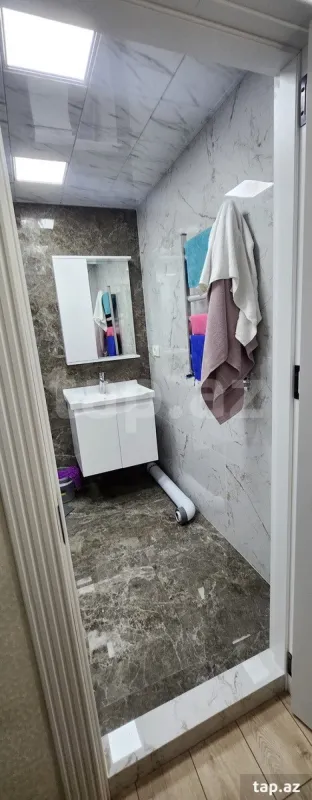 Kirayə verilir 2 otaqlı mənzil 45 m²