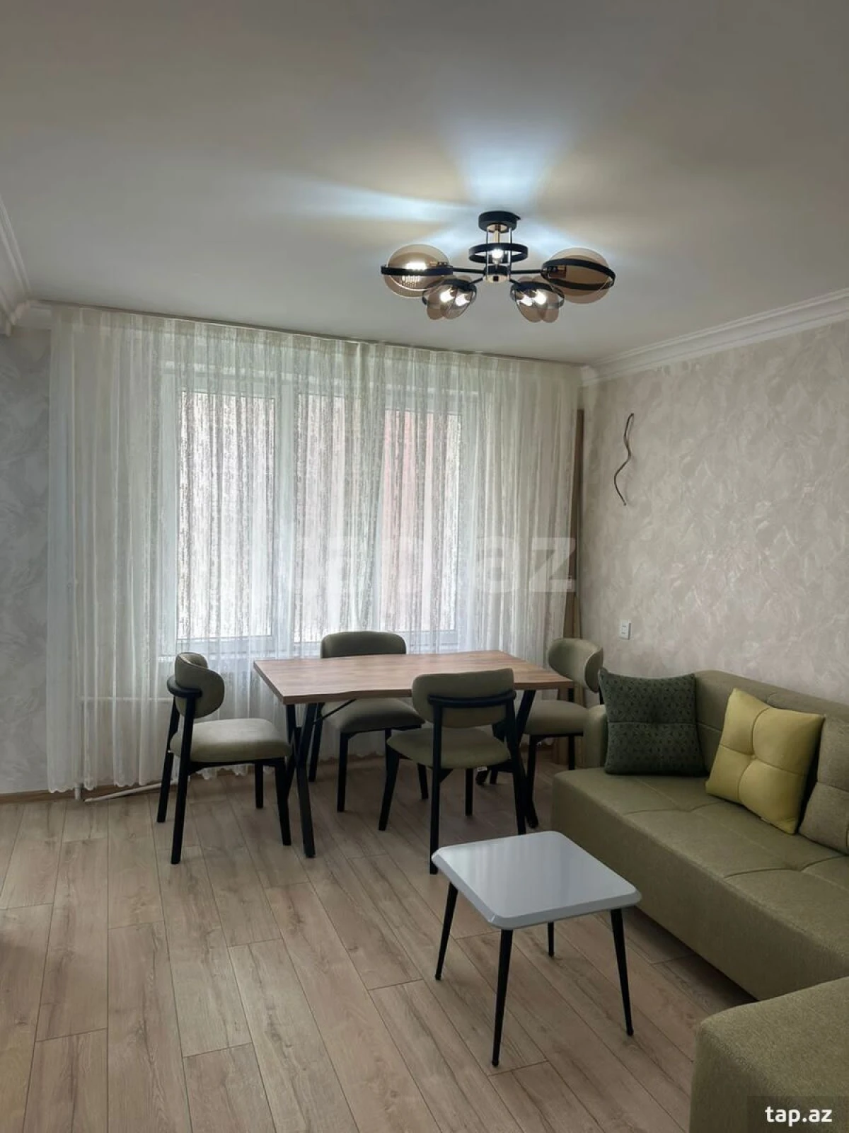 Kirayə verilir 2 otaqlı mənzil 45 m²