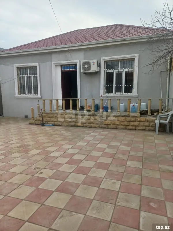 Satılır 3 otaqlı həyət evi