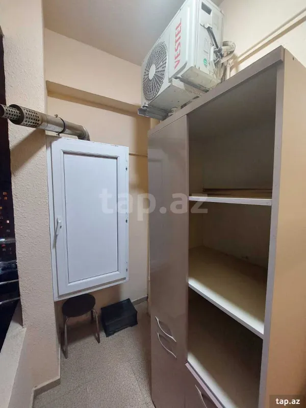 Kirayə verilir 3 otaqlı yeni tikili 143 m²