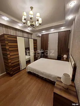 Kirayə verilir 3 otaqlı yeni tikili 143 m²