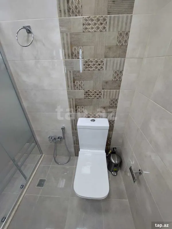 Kirayə verilir 3 otaqlı yeni tikili 143 m²