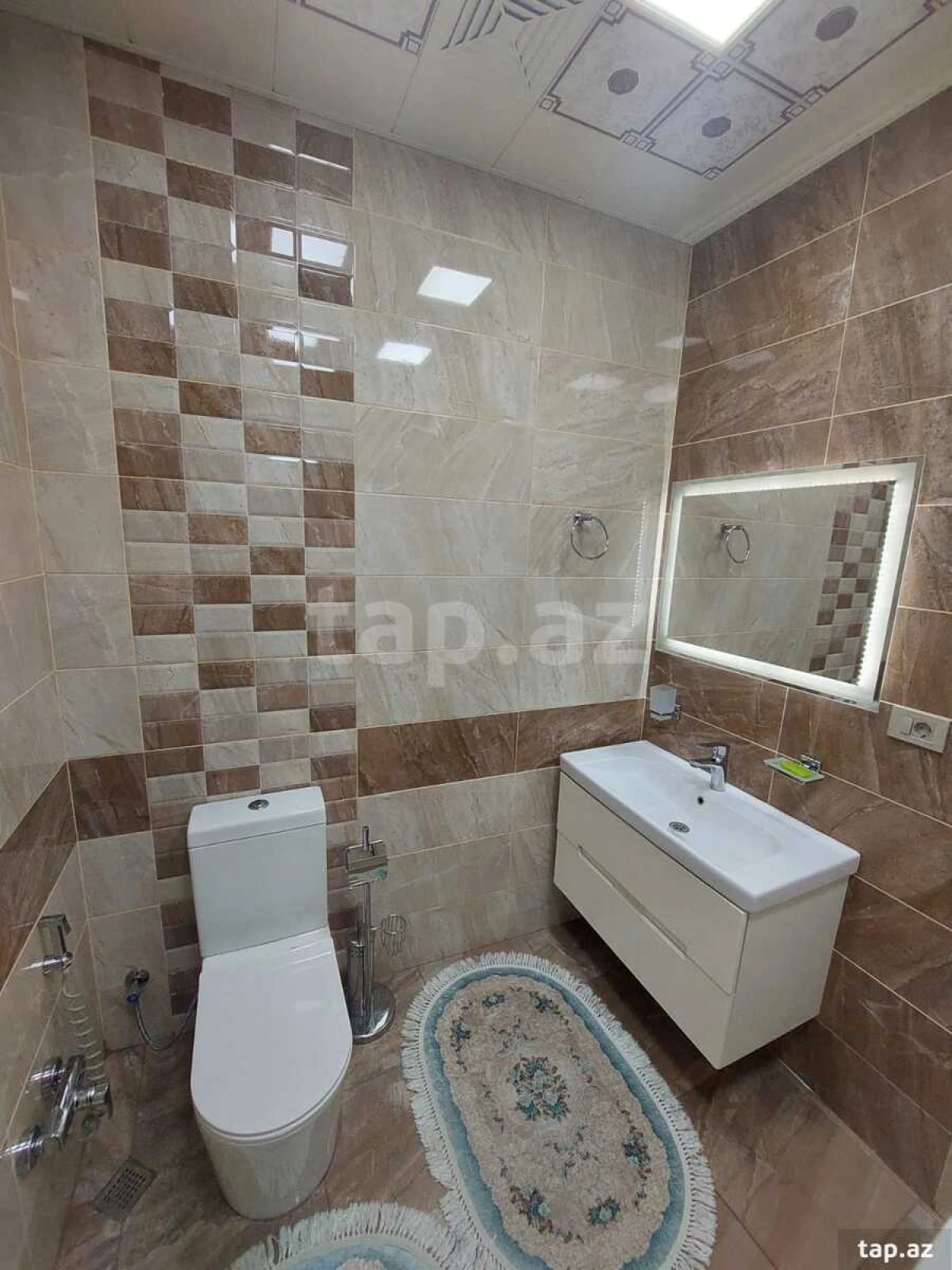 Kirayə verilir 3 otaqlı yeni tikili 143 m²