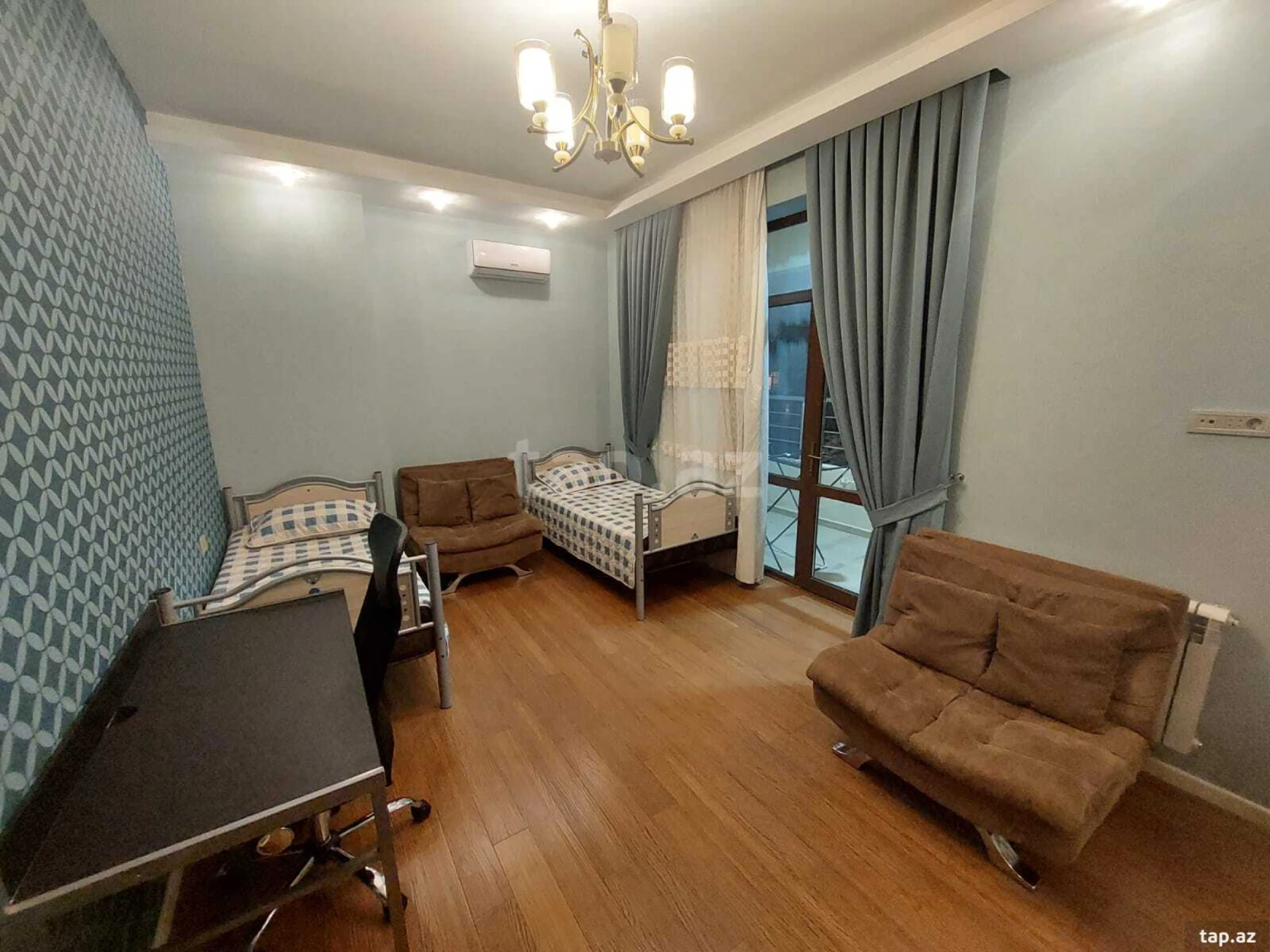 Kirayə verilir 3 otaqlı yeni tikili 143 m²