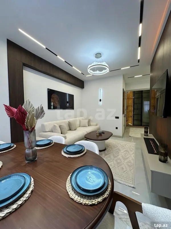 Satılır 3 otaqlı yeni tikili 90 m²