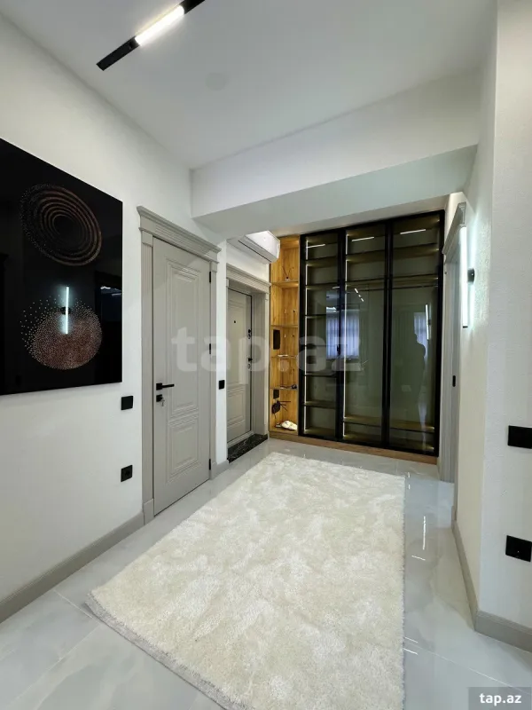 Satılır 3 otaqlı yeni tikili 90 m²