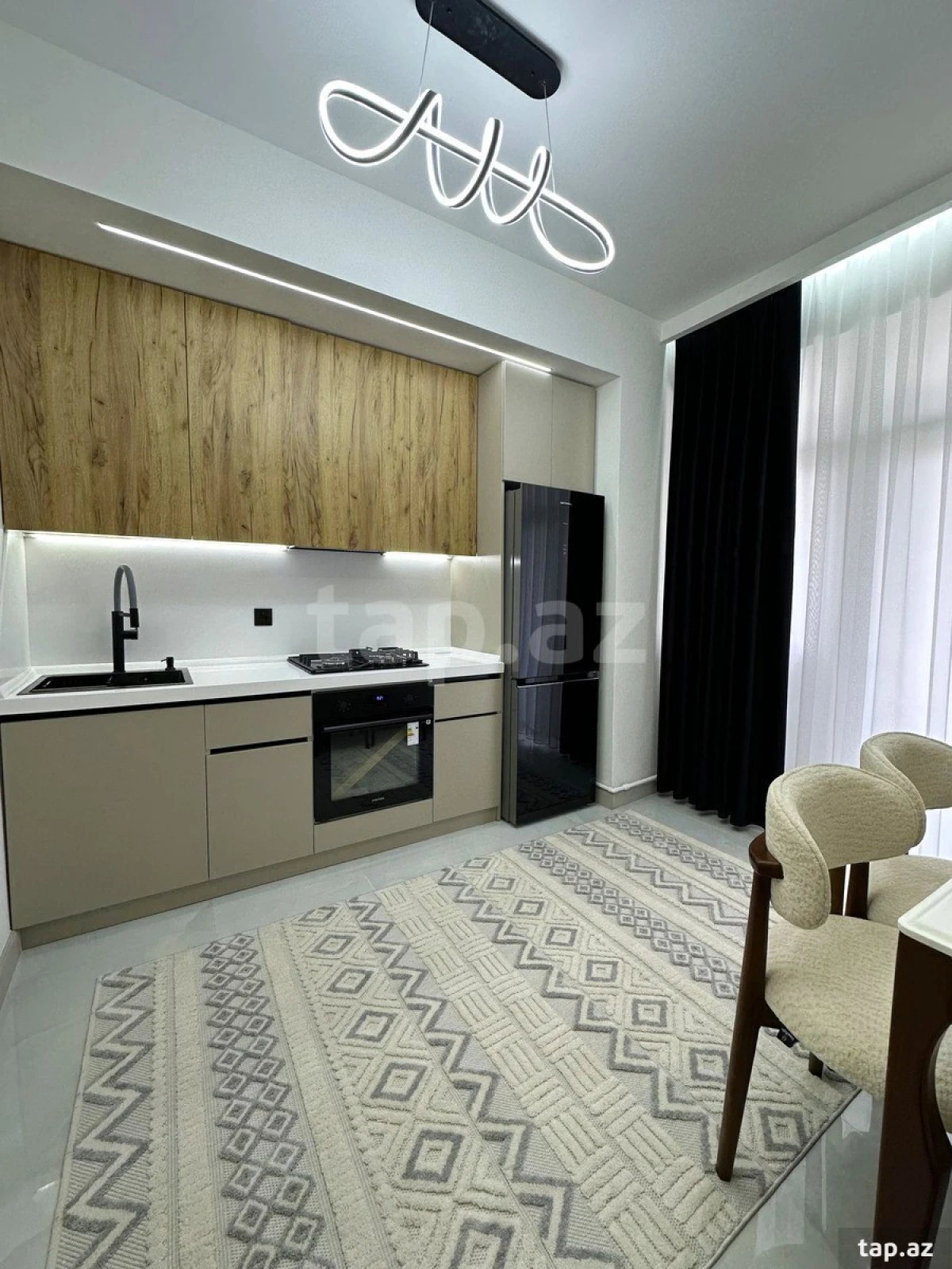 Satılır 3 otaqlı yeni tikili 90 m²