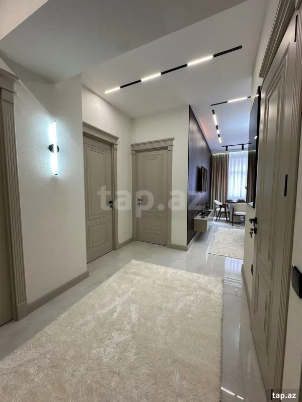 Satılır 3 otaqlı yeni tikili 90 m²