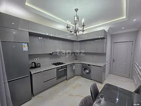 Kirayə verilir 2 otaqlı yeni tikili 98 m²