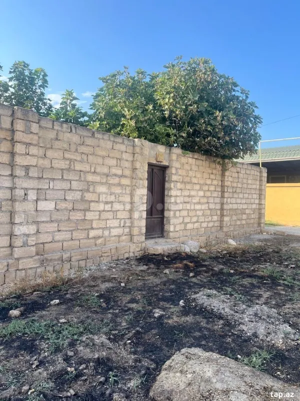 Satılır 3 otaqlı həyət evi