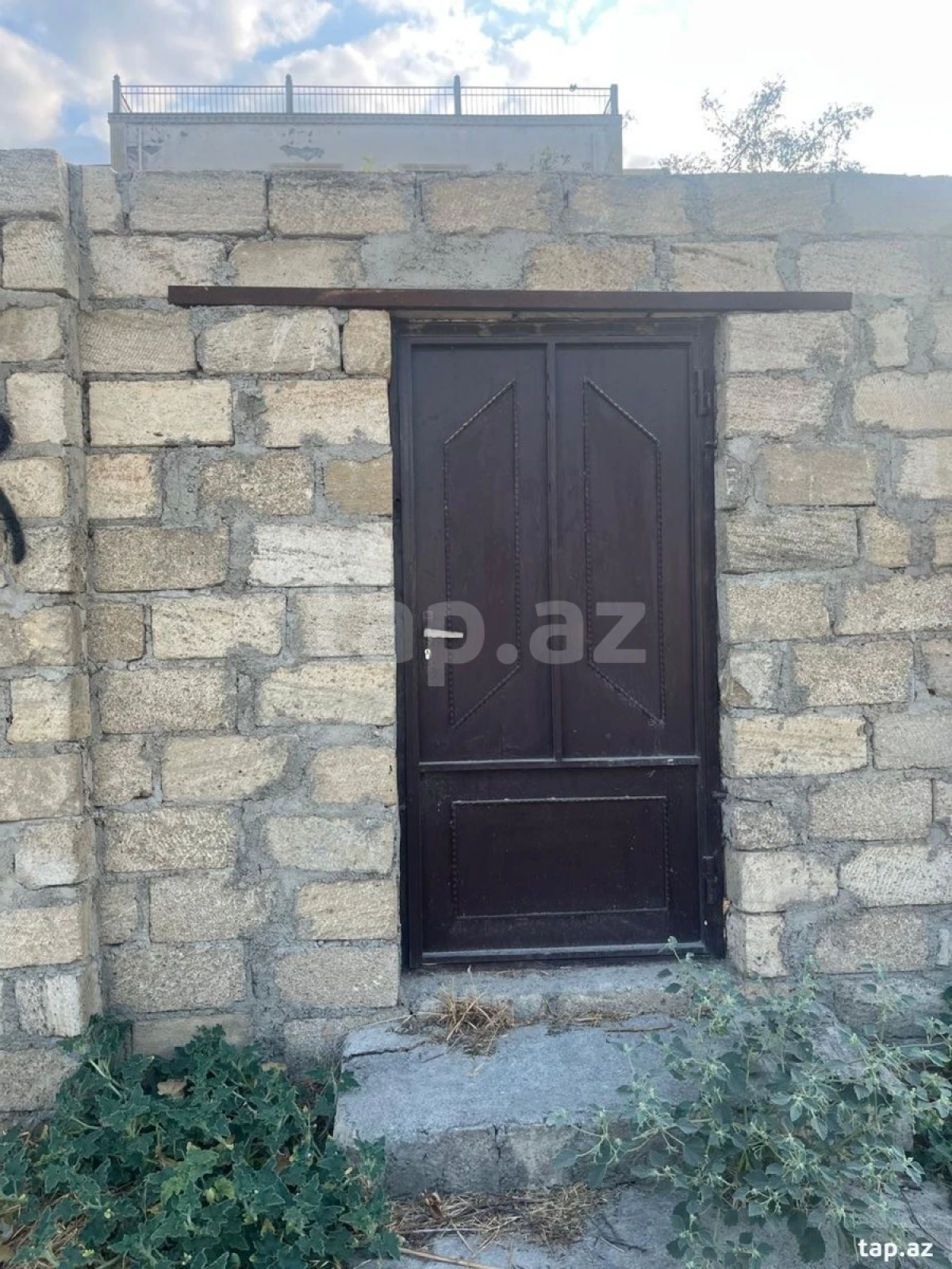 Satılır 3 otaqlı həyət evi