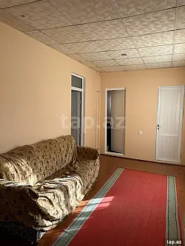 Satılır 6 otaqlı həyət evi