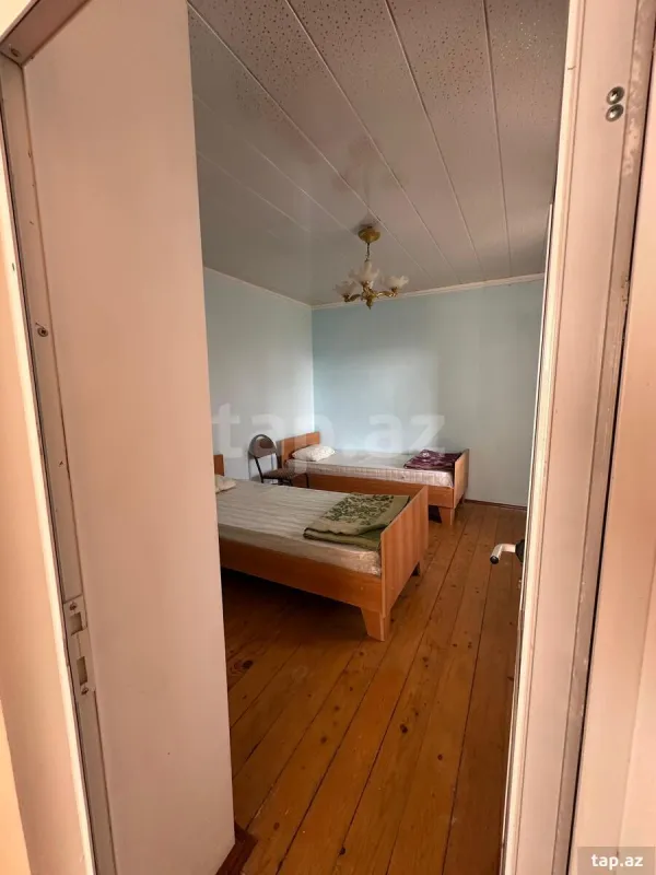 Satılır 6 otaqlı həyət evi