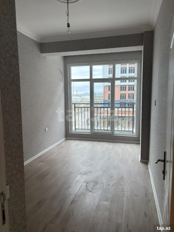 Kirayə verilir 2 otaqlı yeni tikili 70 m²