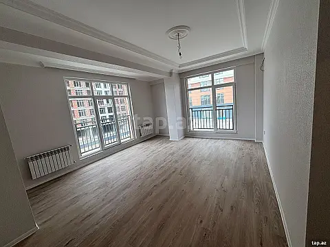 Kirayə verilir 2 otaqlı yeni tikili 70 m²